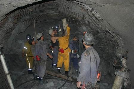 阜平工程爆破中的危险因素分析以及应对工程爆破危险的措施